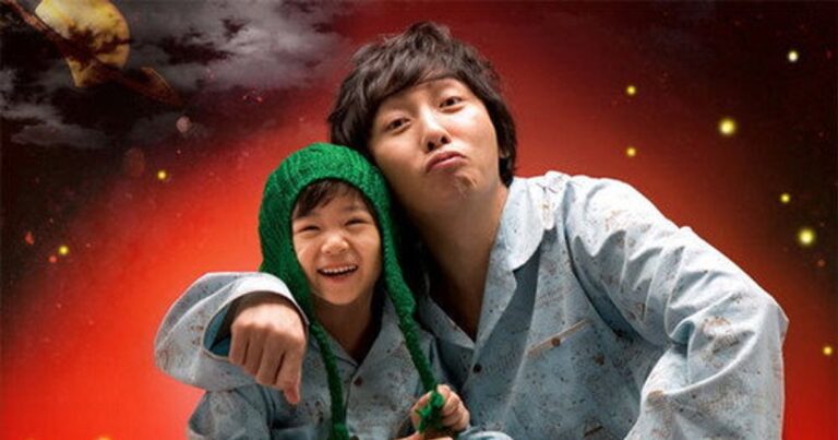 어린 왕자의 순수한 우정과 감정적 여정을 담아낸 2008년 영화의 감동적인 장면을 소개하는 썸네일 이미지